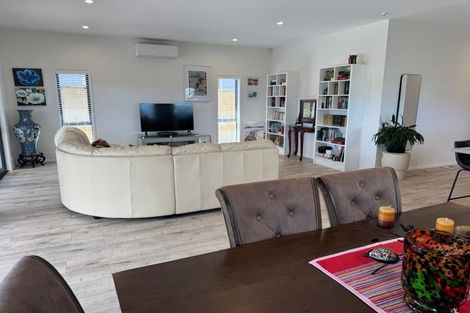 Photo of property in 115 Mutetai Road, Clarks Beach, 2122