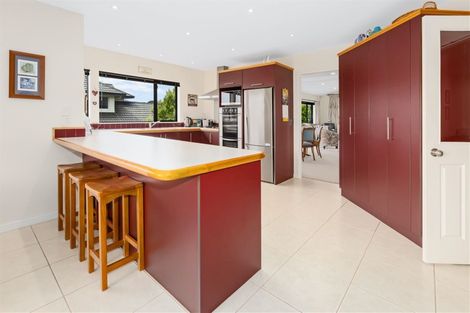 Photo of property in 28 Navigation Drive, Whitby, Porirua, 5024