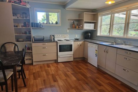 Photo of property in 190 Fairfax Street, Murchison, 7007