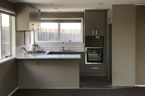 Photo of property in 7 Caringbah Drive, Papatoetoe, Auckland, 2025