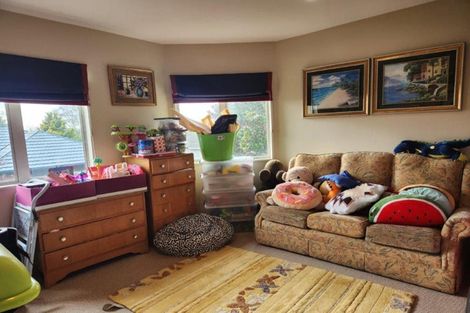 Photo of property in 15 Tullamore Place, Casebrook, Christchurch, 8051