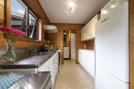 Photo of property in 1/8 Fitzwilliam Drive, Torbay, Auckland, 0630