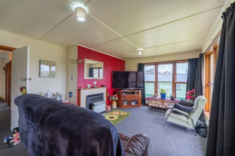 Photo of property in 5 Blyth Street, Holmes Hill, Oamaru, 9401