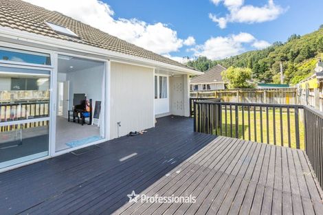 Photo of property in 15f1-a Lane Street, Wallaceville, Upper Hutt, 5018