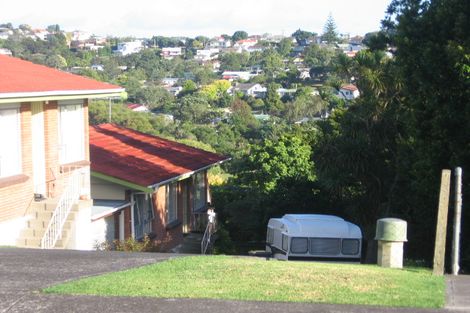 Photo of property in 26 Shanaway Rise, Hillcrest, Auckland, 0627