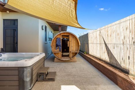Photo of property in 166 Oriental Parade, Papamoa Beach, Papamoa, 3118
