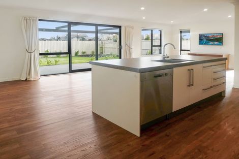 Photo of property in 20 Josephine Crescent, Aidanfield, Christchurch, 8025