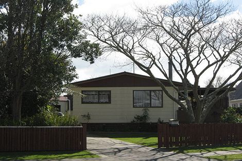 Photo of property in 8 Farnworth Crescent, Whakatane, 3120
