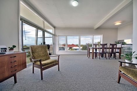 Photo of property in 121 Mcleod Road, Te Atatu South, Auckland, 0610