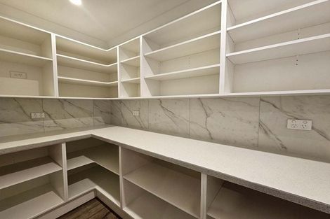 Photo of property in 18 Sterling Drive, Prebbleton, 7604