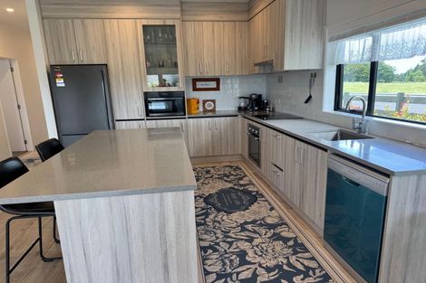 Photo of property in 115 Mutetai Road, Clarks Beach, 2122