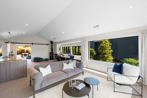 Photo of property in 19 Obelisk Street, Wanaka, 9305