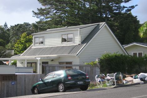 Photo of property in 9b Norman Road, Titirangi, Auckland, 0604