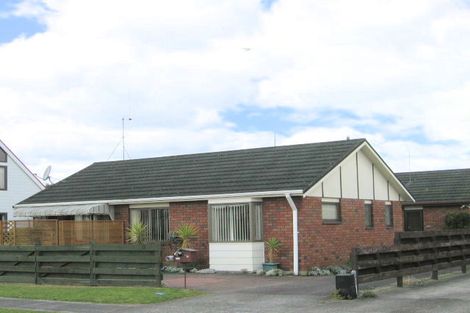 Photo of property in 2/6 Solway Place, Mount Maunganui, 3116