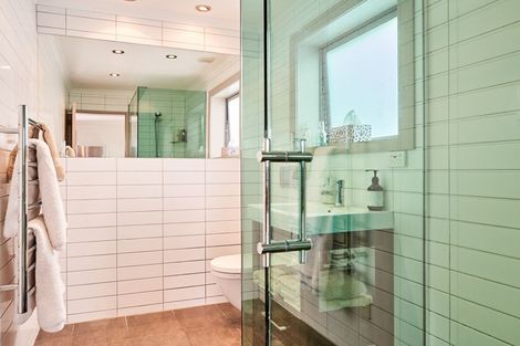 Photo of property in 215 Manly Street, Paraparaumu Beach, Paraparaumu, 5032