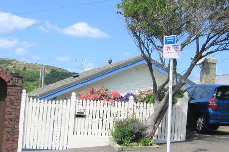 Photo of property in 43 Wright Street, Mount Cook, Wellington, 6021