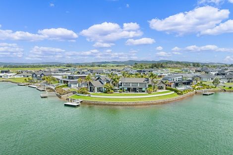 Photo of property in 3 Kuaka Grove, One Tree Point, 0118