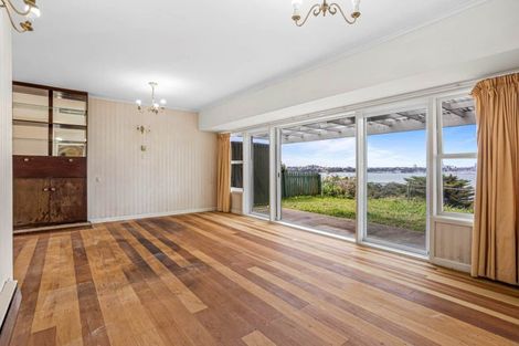 Photo of property in 59 Sylvan Avenue, Northcote, Auckland, 0627