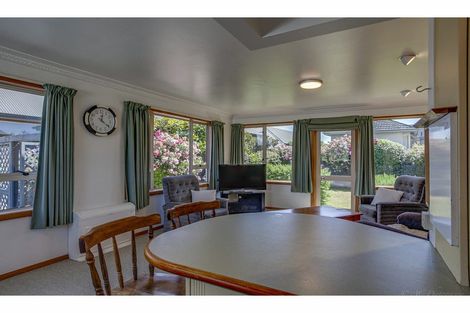 Photo of property in 2 Kitchener Square, Highfield, Timaru, 7910