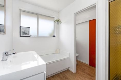 Photo of property in 96 Lake Terrace Road, Burwood, Christchurch, 8061