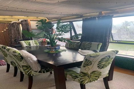 Photo of property in 6 Marlene Avenue, Te Atatu South, Auckland, 0610