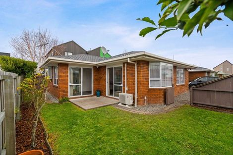Photo of property in 3/5 Broadbent Street, Riccarton, Christchurch, 8041