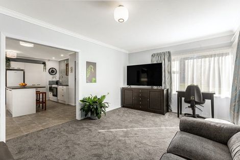Photo of property in 106 Hine Road, Wainuiomata, Lower Hutt, 5014