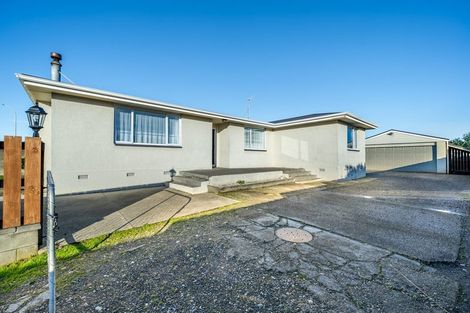 Photo of property in 28 Argyle Street, Kew, Invercargill, 9812