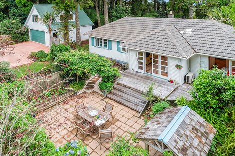 Photo of property in 97 Waima Crescent, Titirangi, Auckland, 0604