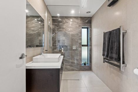 Photo of property in 17 Howden Drive, Jacks Point, 9371