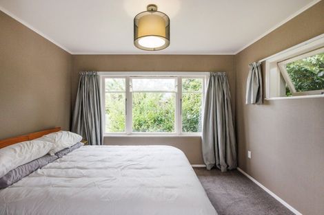 Photo of property in 2 Swansea Street, Hokowhitu, Palmerston North, 4410