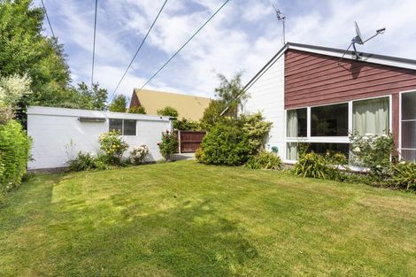 Photo of property in 8 Ashfield Place, Ilam, Christchurch, 8041