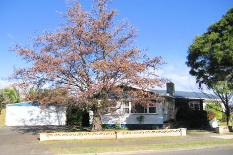 Photo of property in 12 Wyatt Avenue, Onekawa, Napier, 4110