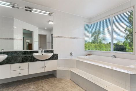 Photo of property in 2/105 Peake Road, Cambridge, 3493