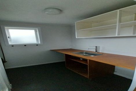 Photo of property in 30 Neil Avenue, Te Atatu Peninsula, Auckland, 0610