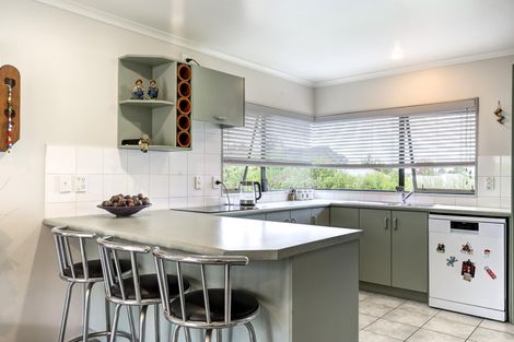 Photo of property in 22 Hollinger Place, Nawton, Hamilton, 3200