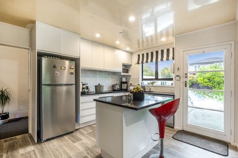 Photo of property in 20 Matapouri Road, Mangere Bridge, Auckland, 2022