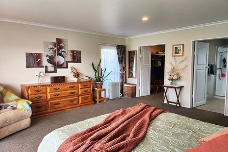 Photo of property in 23 Saint Laurent Way, Ohau, Levin, 5570