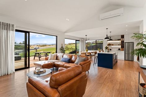 Photo of property in 61 Heathfield Drive, Mosgiel, 9024