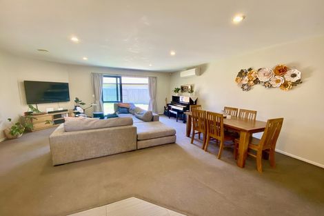 Photo of property in 101 Saint James Drive, Huntington, Hamilton, 3210