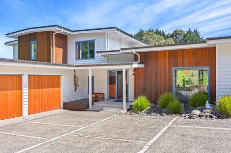 Photo of property in 105 Waterfall Road, Paraparaumu, 5032