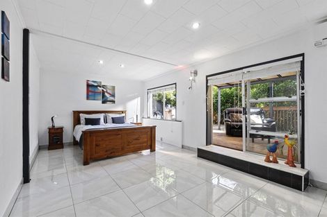 Photo of property in 44 Coroglen Avenue, Birkenhead, Auckland, 0626