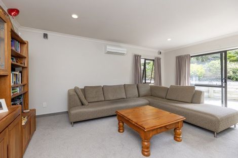 Photo of property in 33 Gandalf Crescent, Paraparaumu, 5032