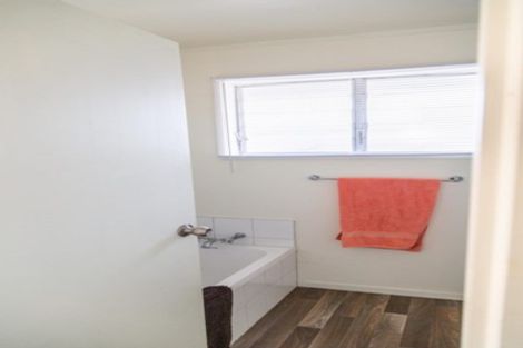 Photo of property in 52 Fergusson Street, Stoke, Nelson, 7011