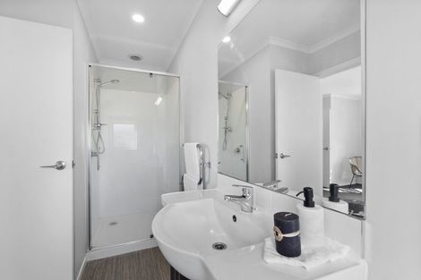 Photo of property in 2/52 Cook Street, Hamilton East, Hamilton, 3216