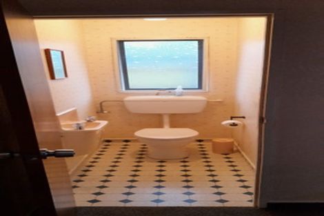 Photo of property in 2/701 Roberts Street, Hastings, 4122