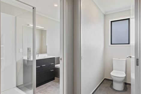 Photo of property in 1402 Devon Road, Brixton, Waitara, 4382