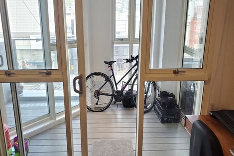 Photo of property in 5u9a Kent Terrace, Mount Victoria, Wellington, 6011