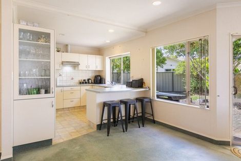 Photo of property in 6 Ellerslie Place, Taradale, Napier, 4112