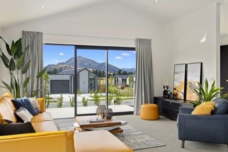 Photo of property in 31 Obelisk Street, Wanaka, 9305